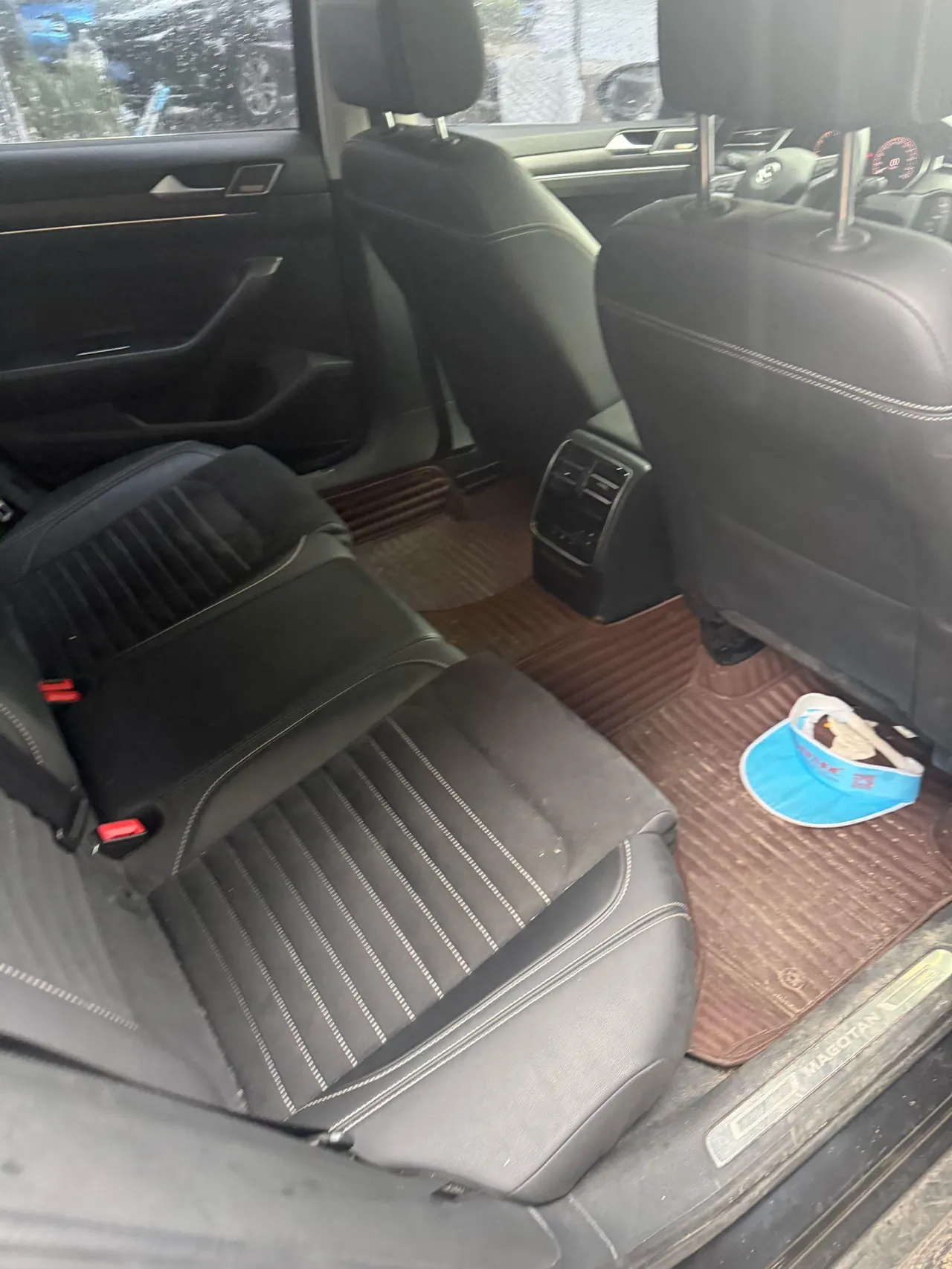 Volkswagen 2020 Magotan 2.0TSI 330TSI luxury automatic transmission 5
