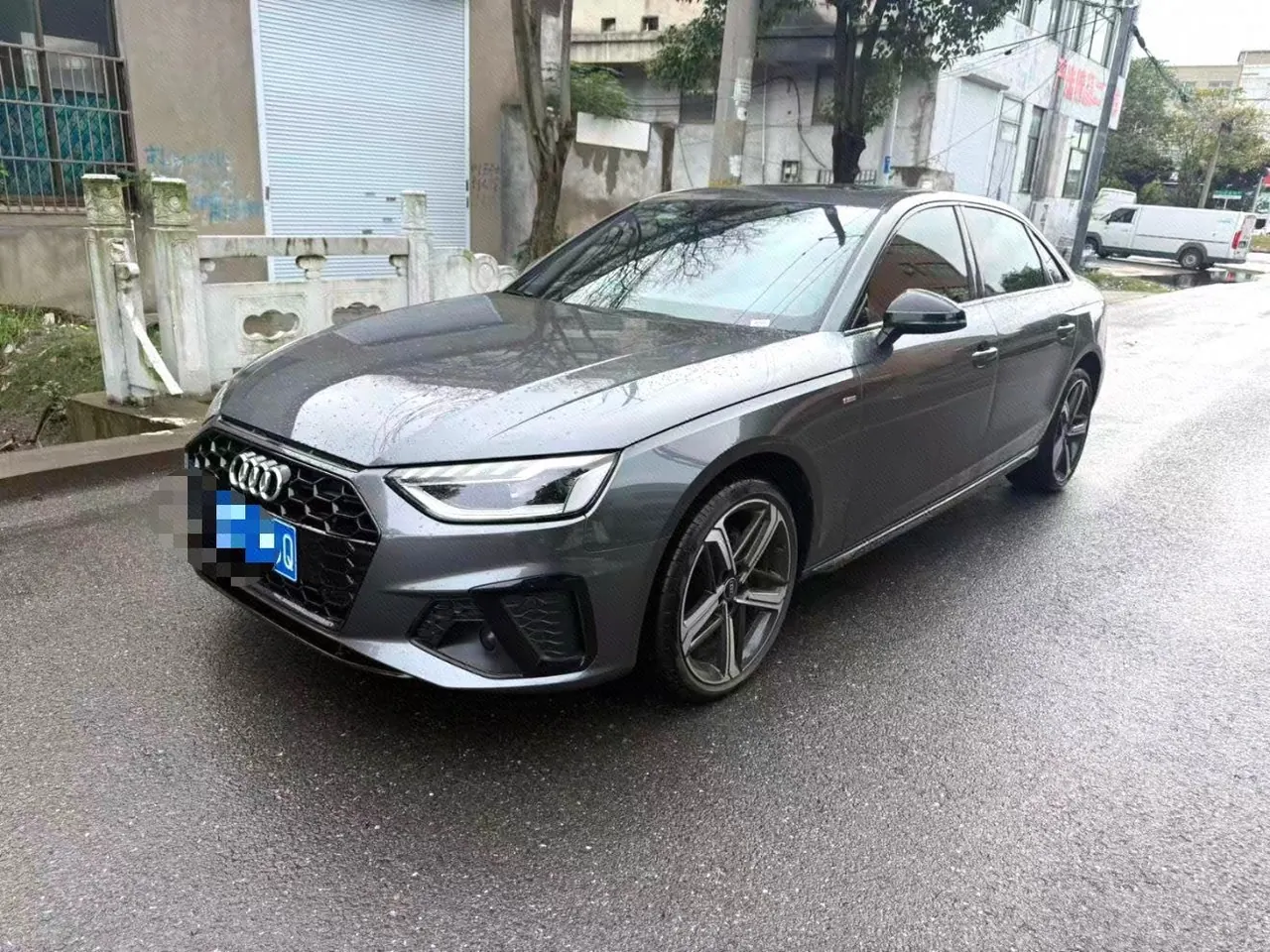 Открыть галерею: Audi 2025 A4L 2.0TFSI 40TFSI 2 million‑vehicle celebration edition, luxury sporty model, automatic transmission