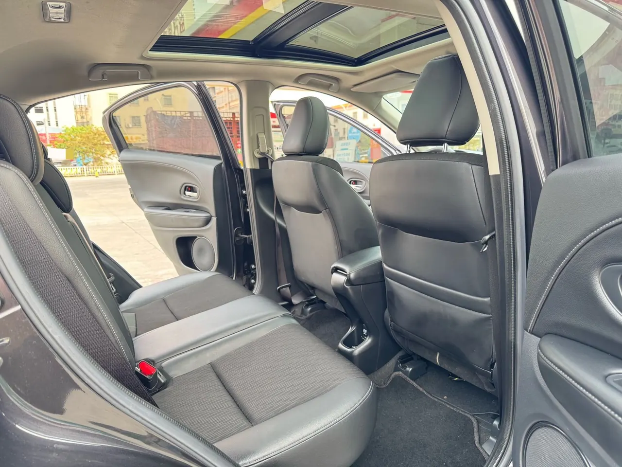 Honda 2020 Binzhi 1.5T Stepless 220TURBO Deluxe Automatic Gear 3