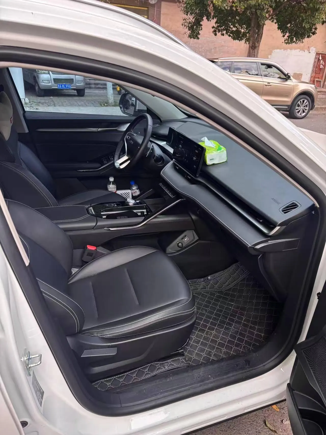 Haval 2024 H6 1.5T Two-Drive Pro Auto 3