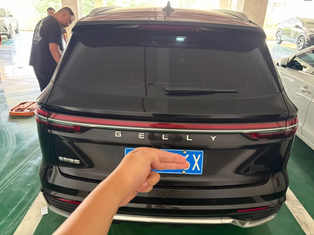 Geely 2024 XingyueL (Monjaro) 2.0TD EVO Two-Drive Long Wind Edition Automatic Gear 3