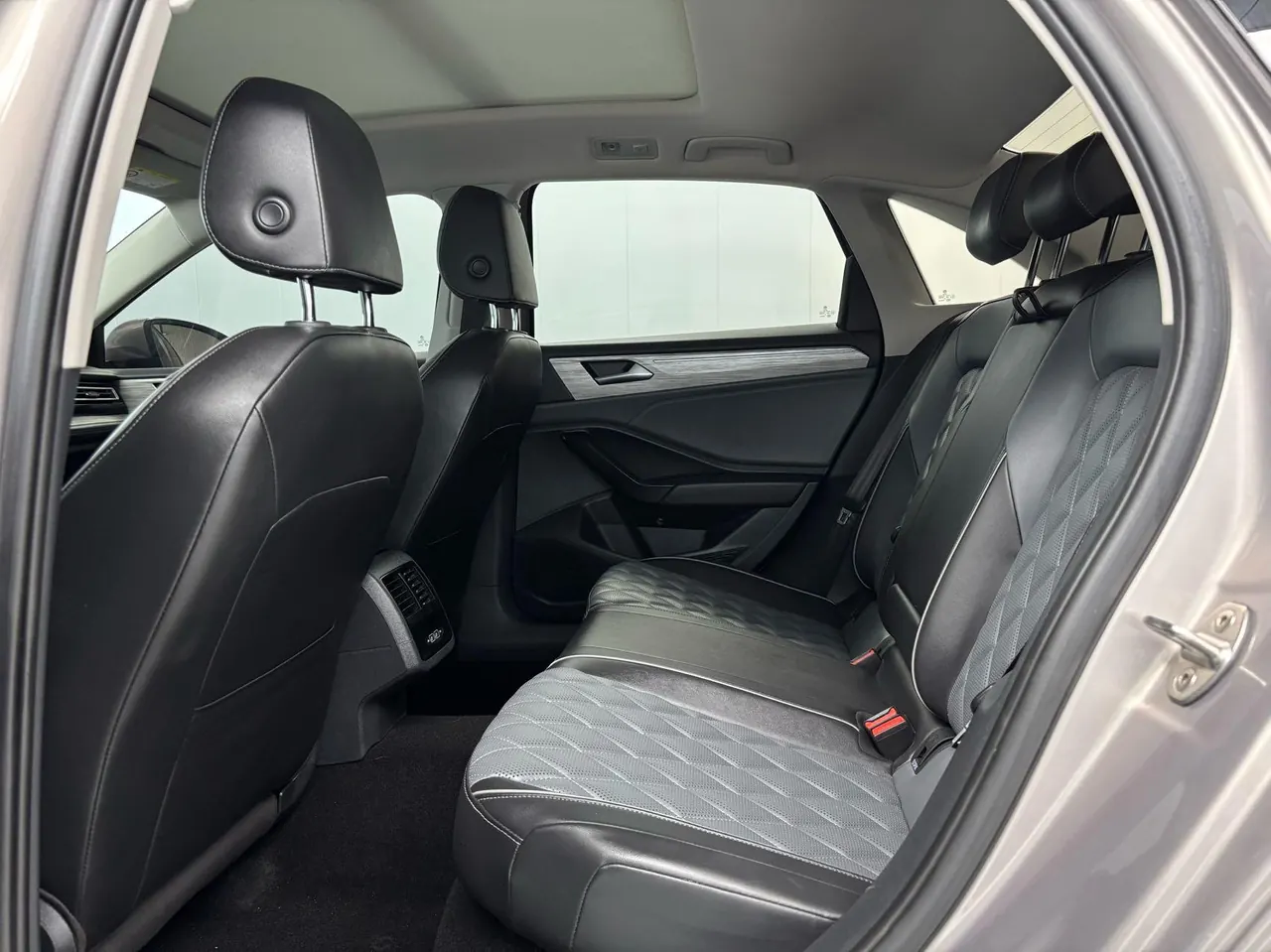 Volkswagen 2023 Sagittarius 1.4TSI 280TSI Excellence Plus Edition Automatic Gear 5