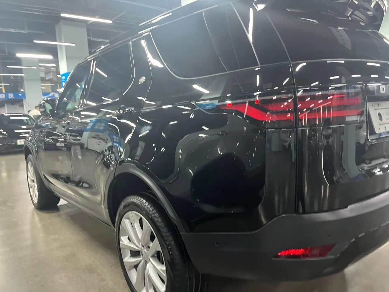 Land Rover found (imported) 2024 found 5 48V 3.0T 360PS S automatic gear 3