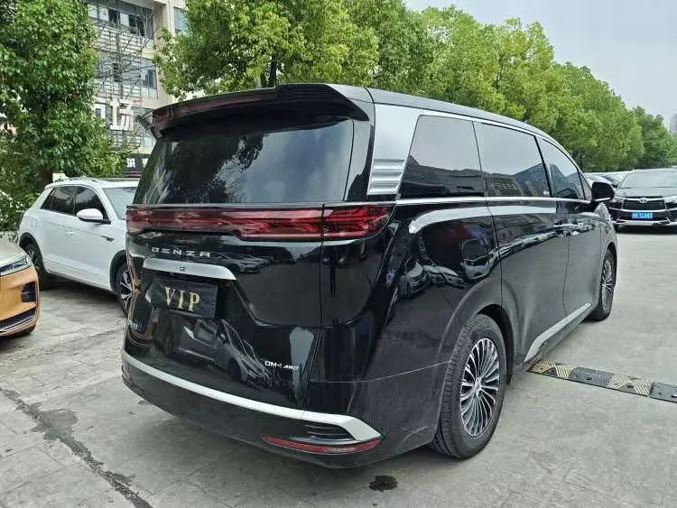 Denza 2024 Denza D9 DM-i 1.5T stepless 980 four-wheel drive flagship automatic gear 7