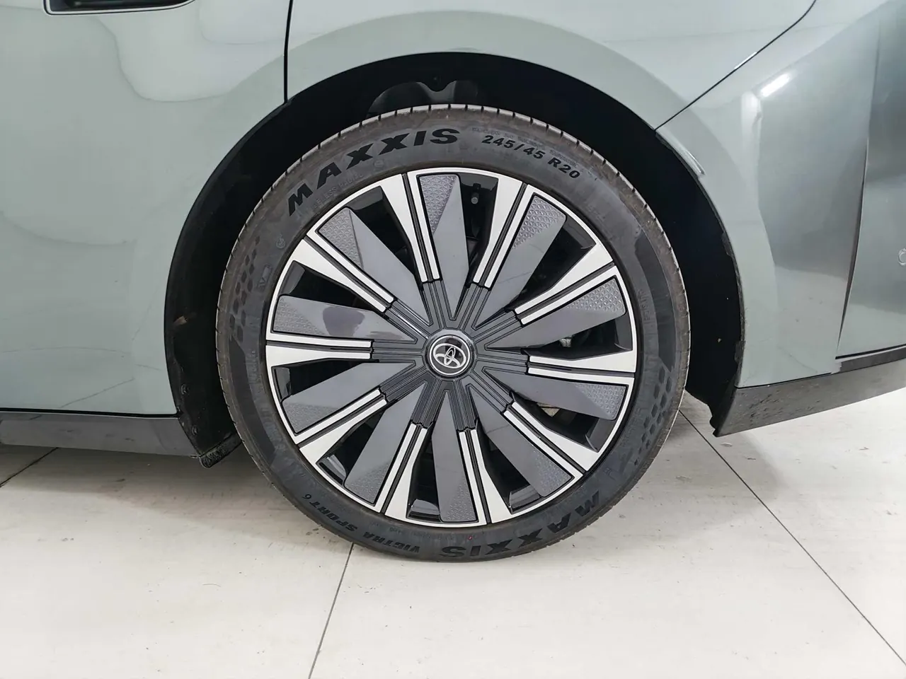 Toyota 2026 Platinum Intelligence 7 710 Ultra Laser Radar Edition Automatic Gear 10