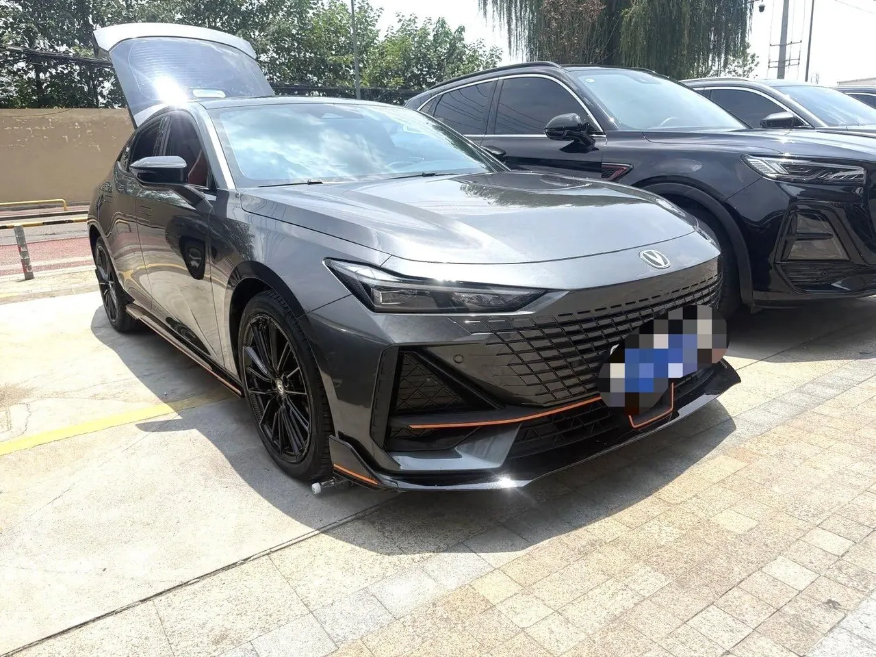 ChangAn 2023 UNI-V 1.5T Sports Edition Automatic 9