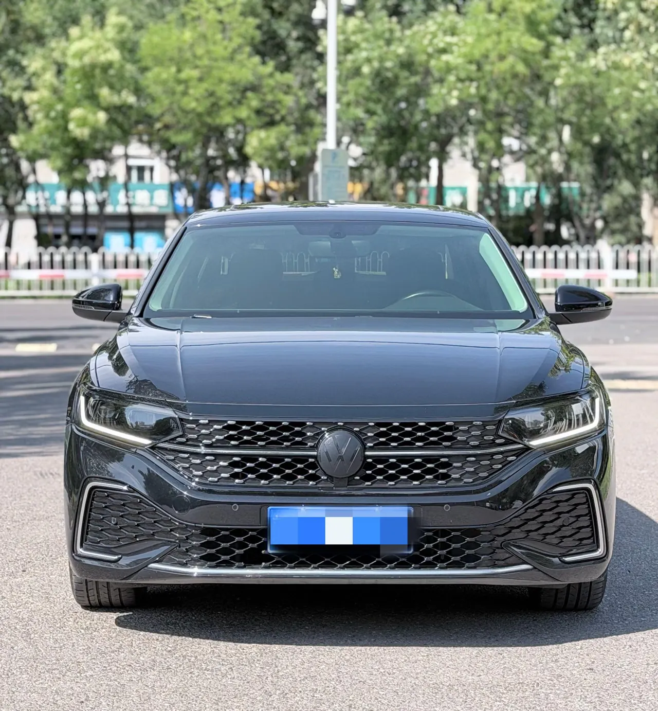 Volkswagen 2023 Passat 2.0TSI 330TSI Star Elite Edition (Modified) Automatic Gear 2