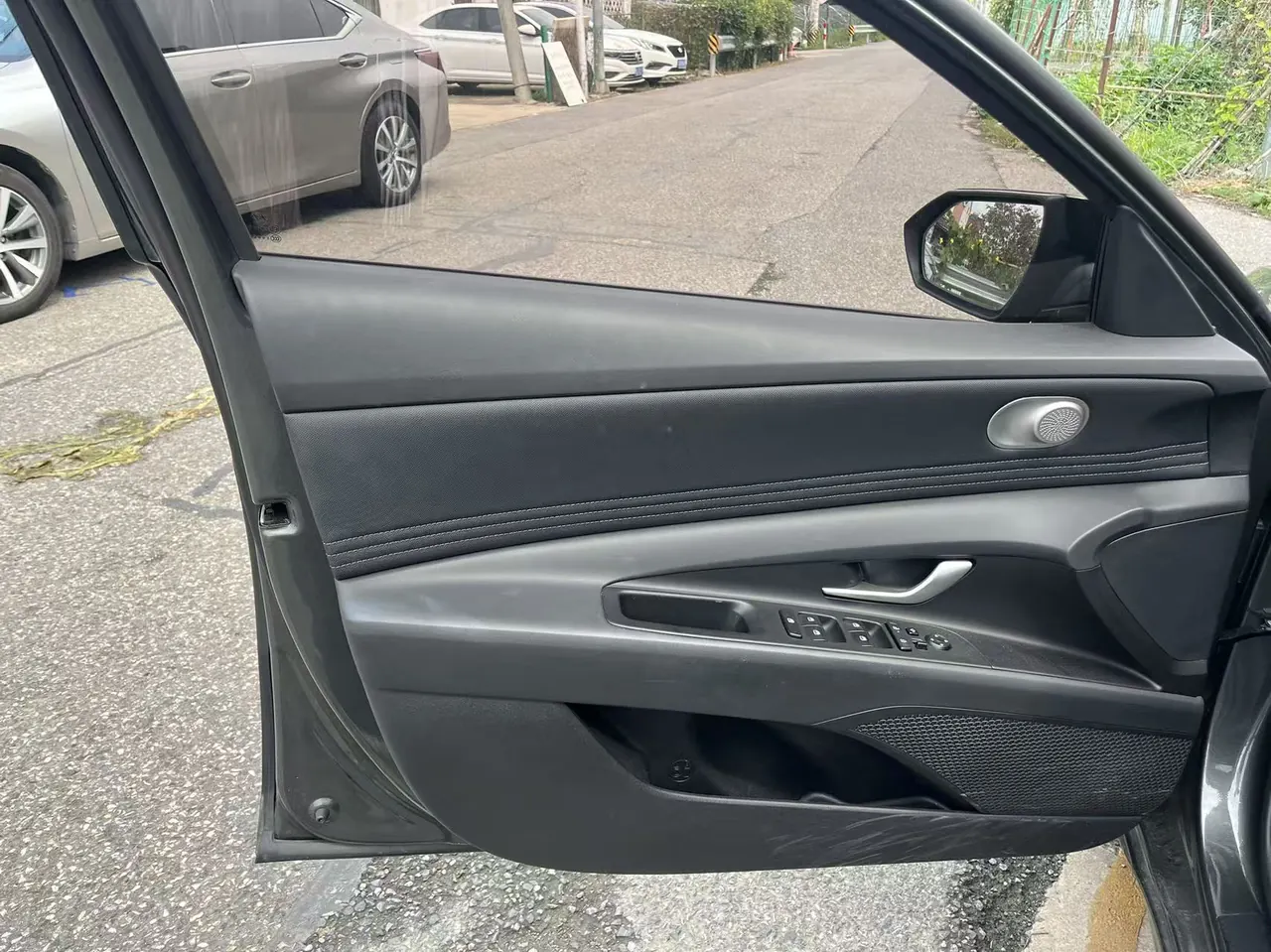 Hyundai 2023 Elantra -3-compartment 1.5 stepless TOP flagship automatic gear 4