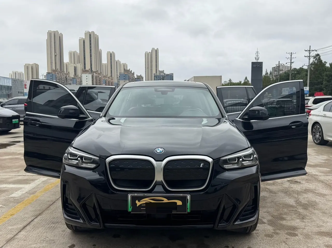 BMW 2024 iX3 leading automatic 16