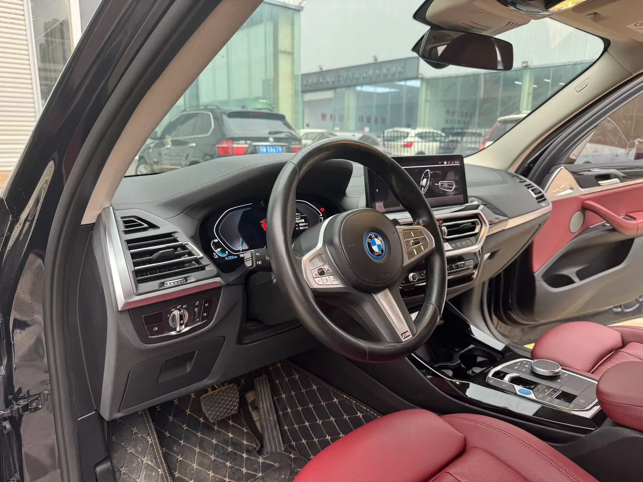 BMW 2024 iX3 leading automatic 4