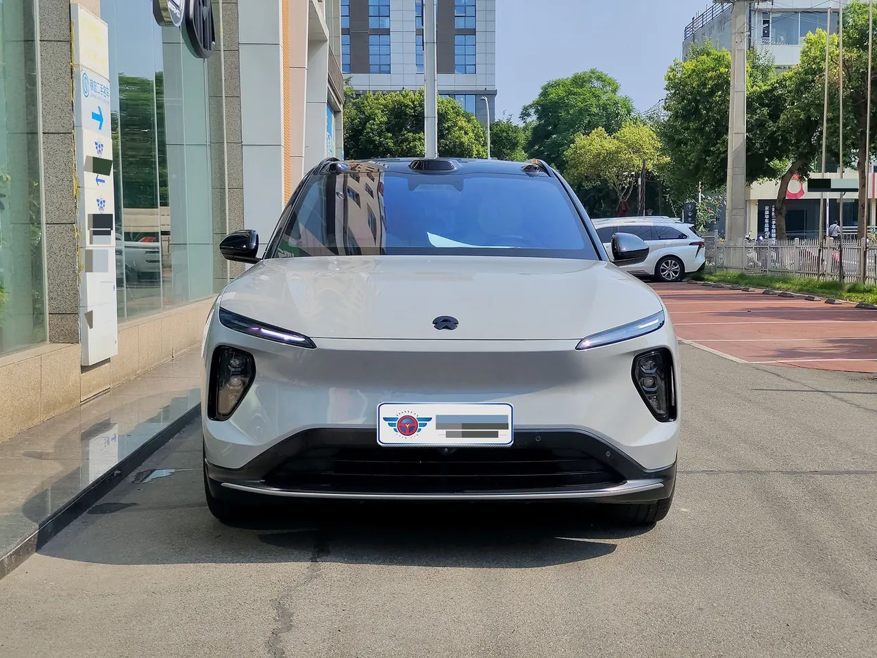 NIO 2024 ES 6 100kWh automatic gear 2
