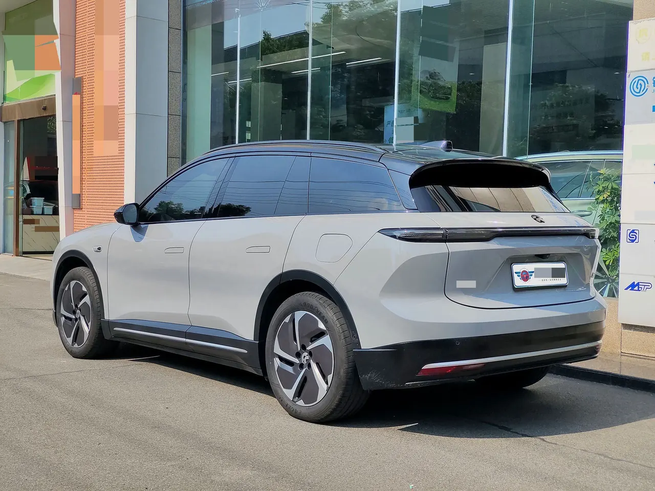 NIO 2024 ES 6 100kWh automatic gear 3