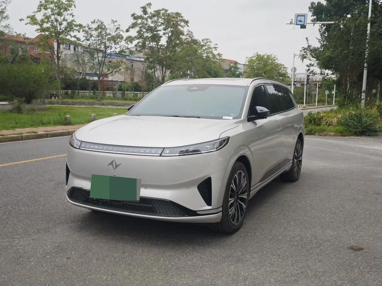 Yi Pai 2026 eπ 008 Pure Electric Ultra Wide Edition 5-seat Automatic Gear - View 1