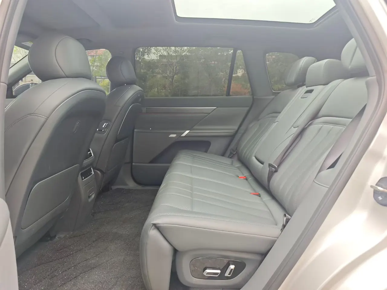 Yi Pai 2026 eπ 008 Pure Electric Ultra Wide Edition 5-seat Automatic Gear 6