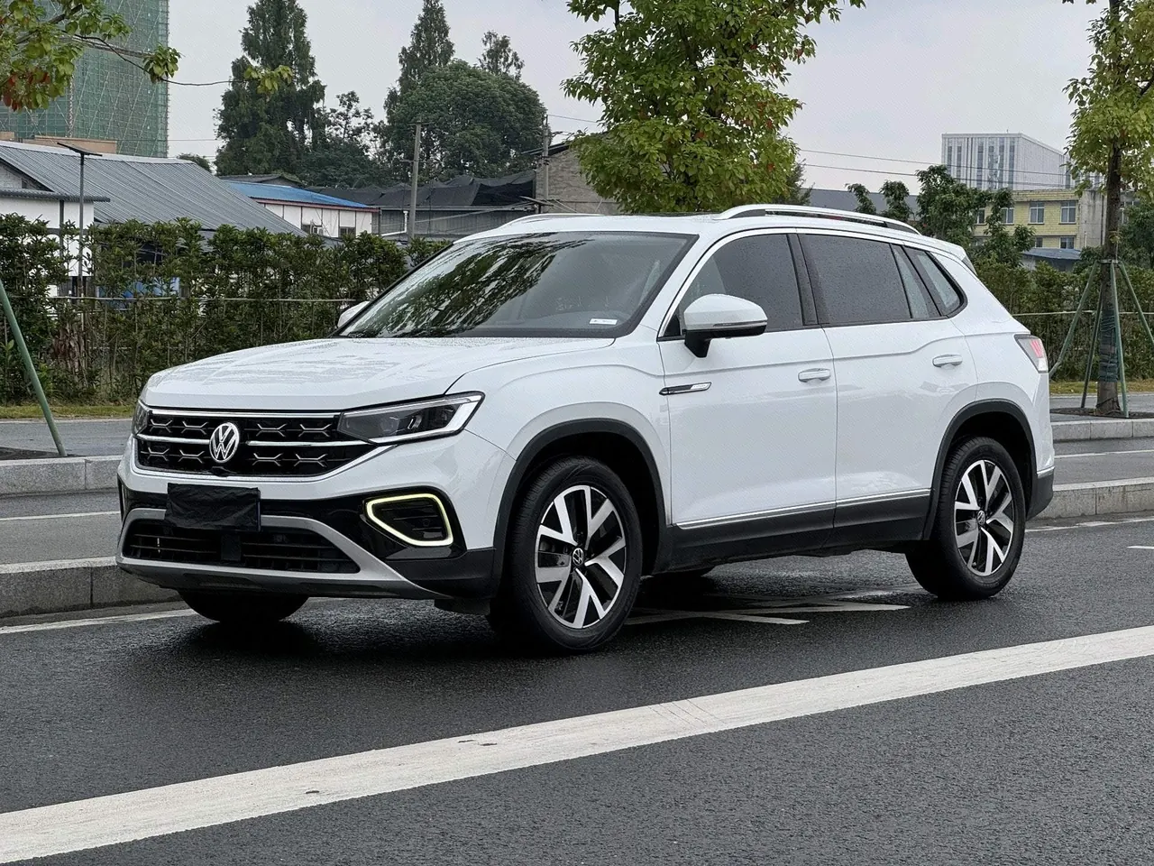Открыть галерею: Volkswagen 2023 Tanyue 2.0TSI 330TSI Two-Drive Luxury Plus Advanced Edition Automatic Gear