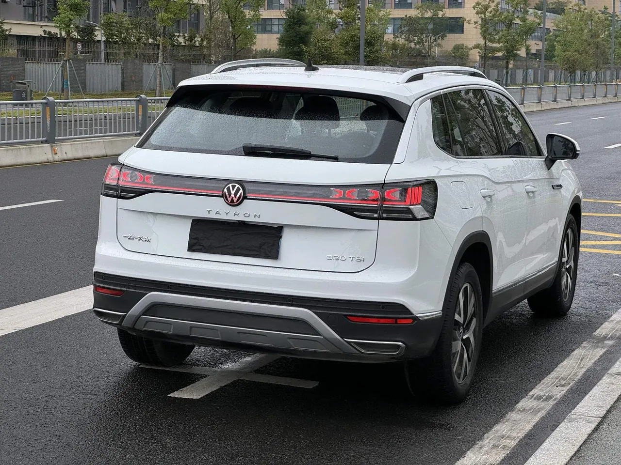 Volkswagen 2023 Tanyue 2.0TSI 330TSI Two-Drive Luxury Plus Advanced Edition Automatic Gear 16