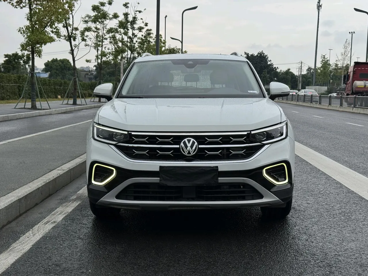 Volkswagen 2023 Tanyue 2.0TSI 330TSI Two-Drive Luxury Plus Advanced Edition Automatic Gear 2