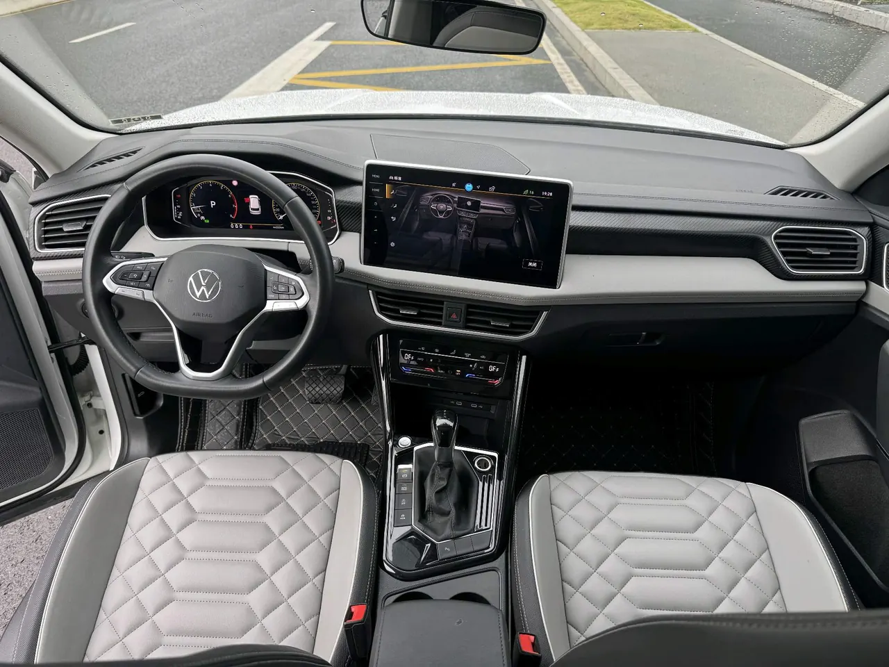 Volkswagen 2023 Tanyue 2.0TSI 330TSI Two-Drive Luxury Plus Advanced Edition Automatic Gear 6