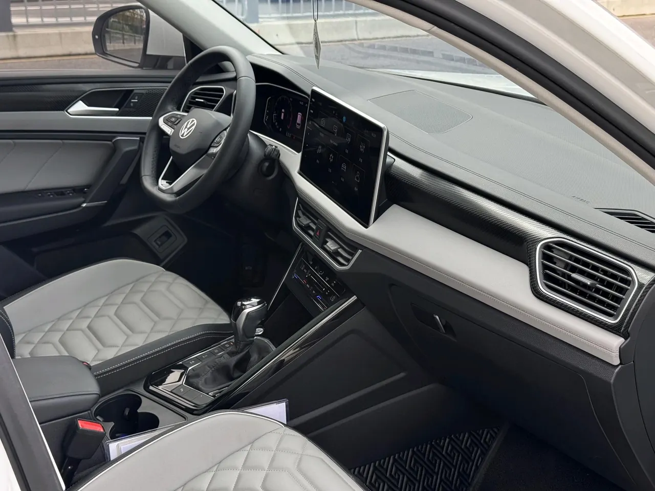 Volkswagen 2023 Tanyue 2.0TSI 330TSI Two-Drive Luxury Plus Advanced Edition Automatic Gear 10