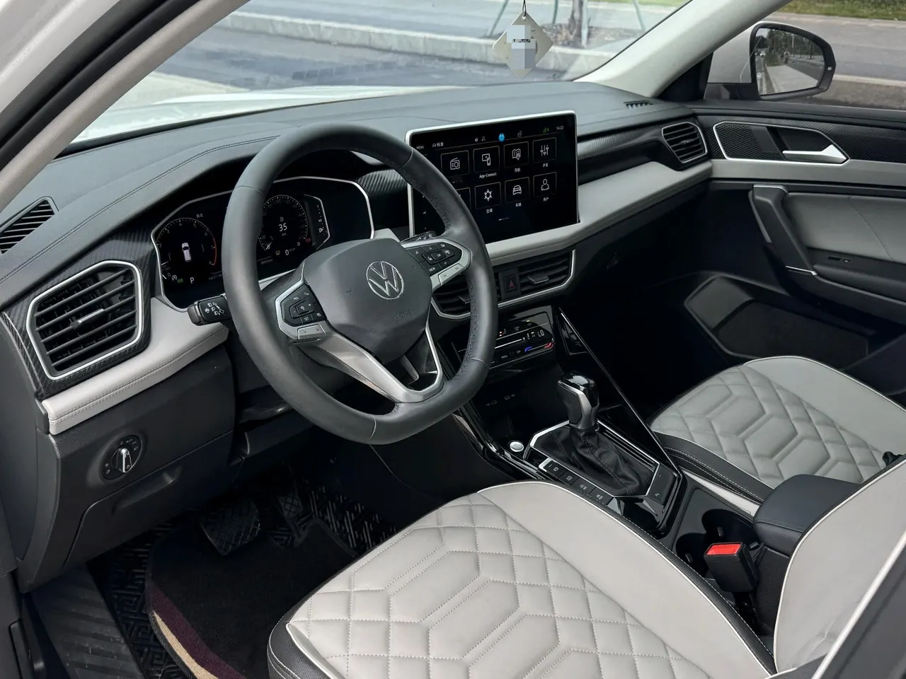 Volkswagen 2023 Tanyue 2.0TSI 330TSI Two-Drive Luxury Plus Advanced Edition Automatic Gear 5