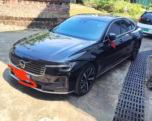 Open image lightbox: Volvo 2026 S90 48V 2.0T B5 Zhiyi Deluxe Edition Automatic Gear