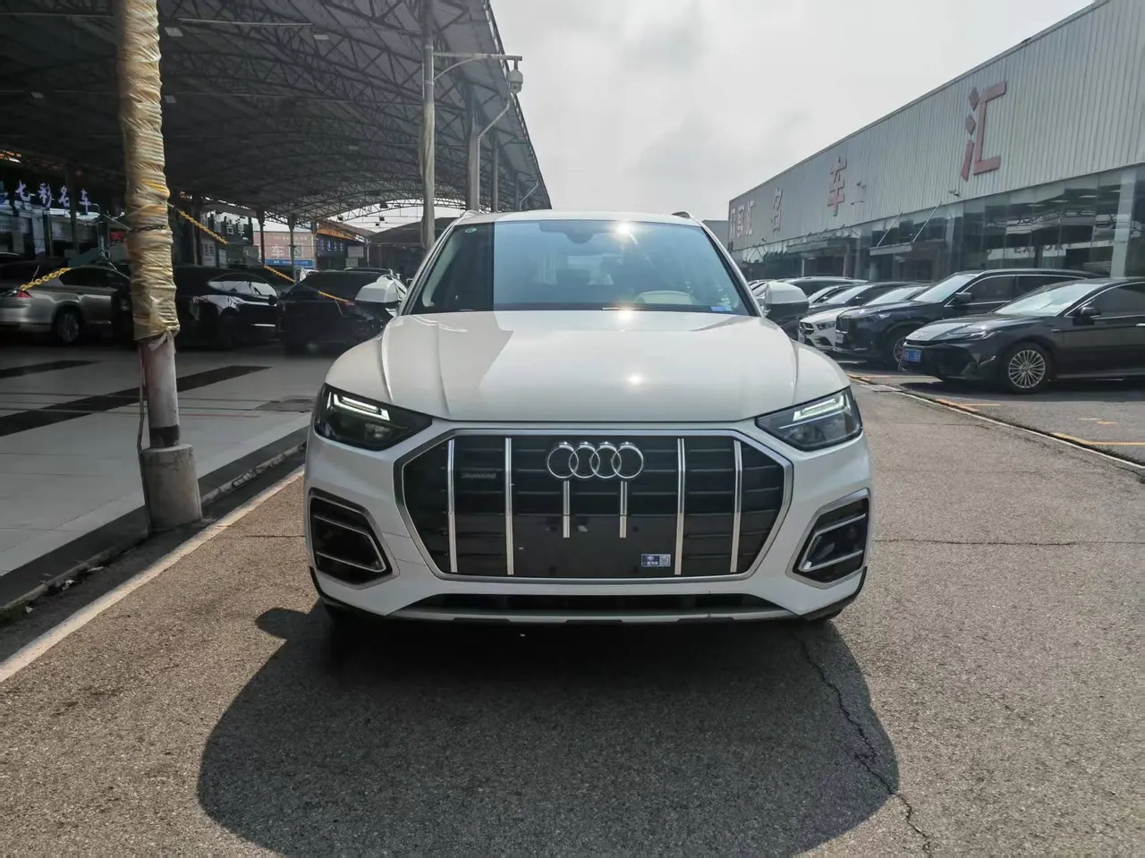 Audi 2022 Q5L 2.0TFSI 40TFSI Deluxe Elegant Automatic 2
