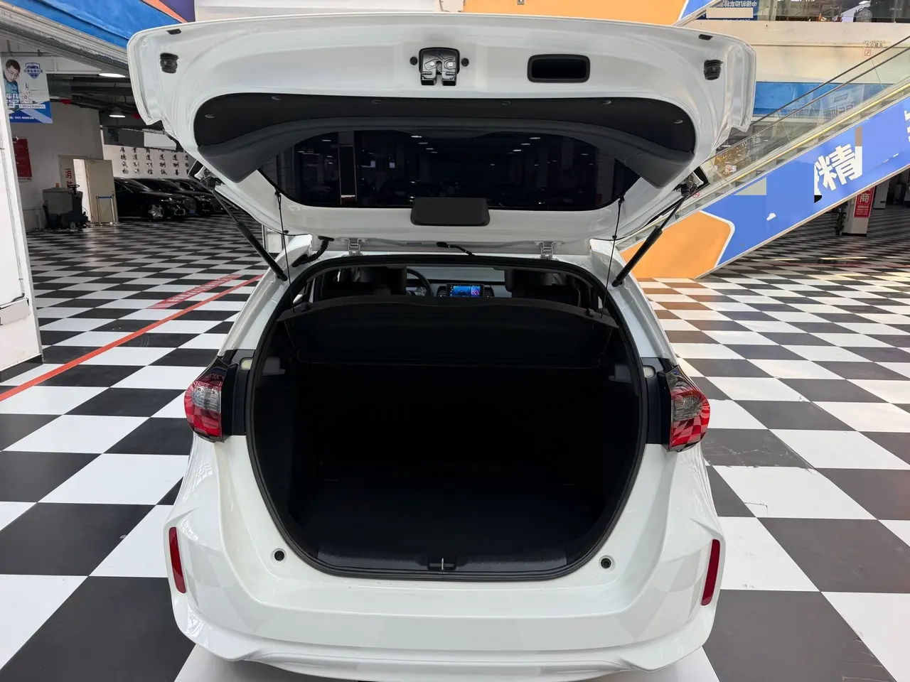 Honda 2022 Fit 1.5 Stepless Tide Enjoy Skylight Edition Automatic Gear 16