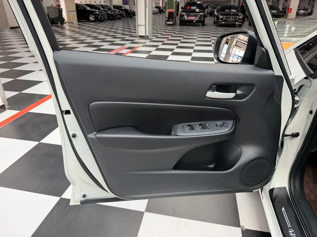 Honda 2022 Fit 1.5 Stepless Tide Enjoy Skylight Edition Automatic Gear 6