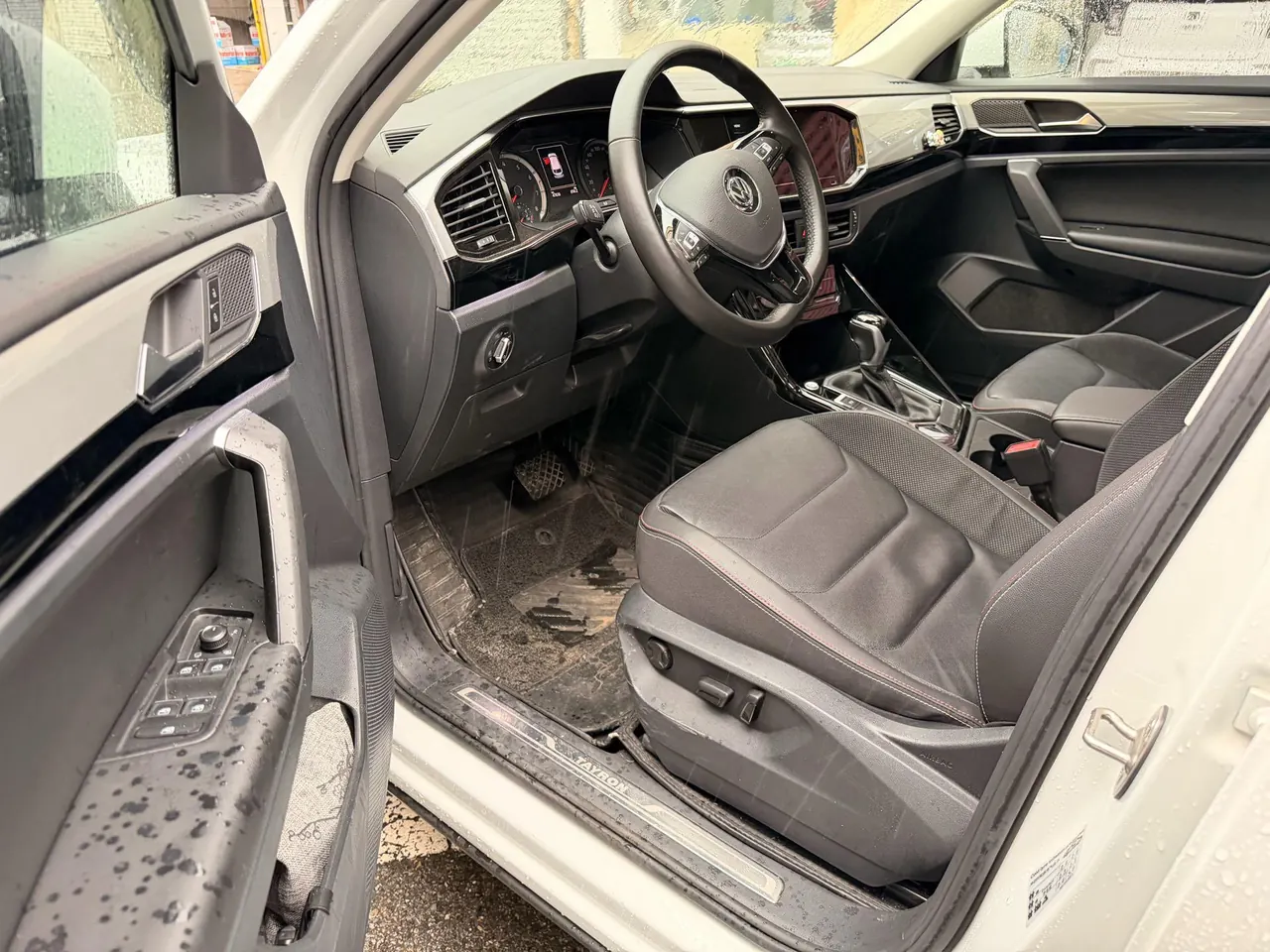 Volkswagen 2020 Tanyue 2.0TSI 330TSI Two-Drive Deluxe Zhilian Edition Pro Automatic Gear 5