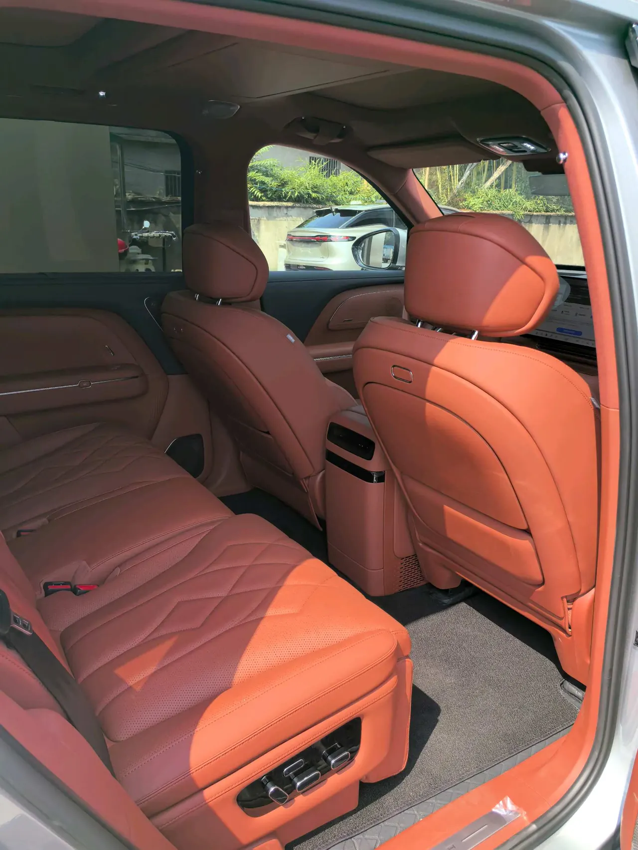 Voyah 2026 Taishan X8 EV ULTRA automatic gear 4