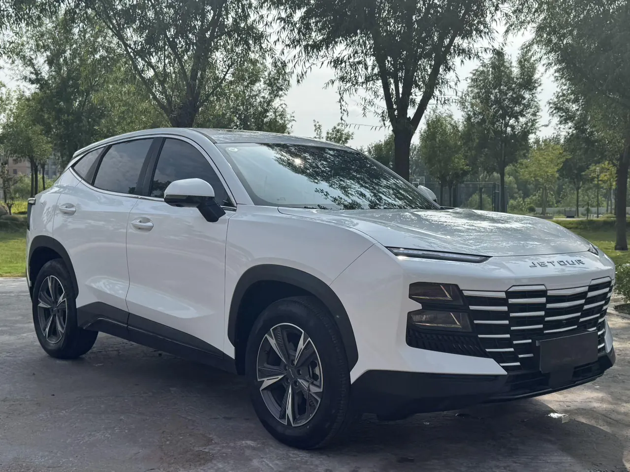 Jetour 2023 Dasheng 1.5T Xingyao PRO automatic gear 3