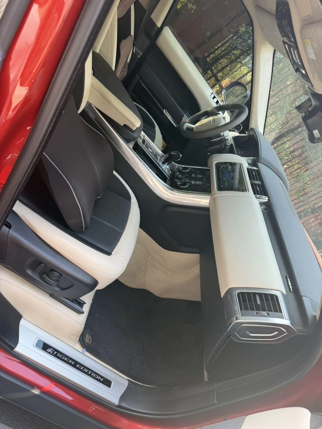 Land Rover Range Rover Sport Edition (Imported) 2022 Range Rover Sport Edition 48V 3.0T L6 Tiger Ambition Edition Automatic Gear 3