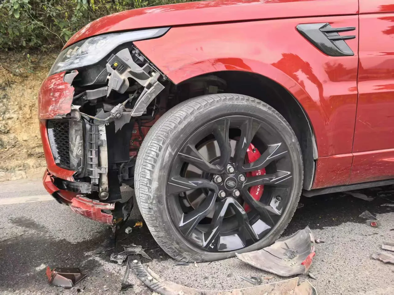 Land Rover Range Rover Sport Edition (Imported) 2022 Range Rover Sport Edition 48V 3.0T L6 Tiger Ambition Edition Automatic Gear 9