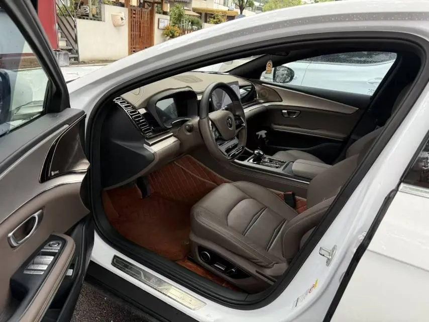 BYD 2020 Han DM 2.0T four-wheel drive performance version luxury automatic gear 2