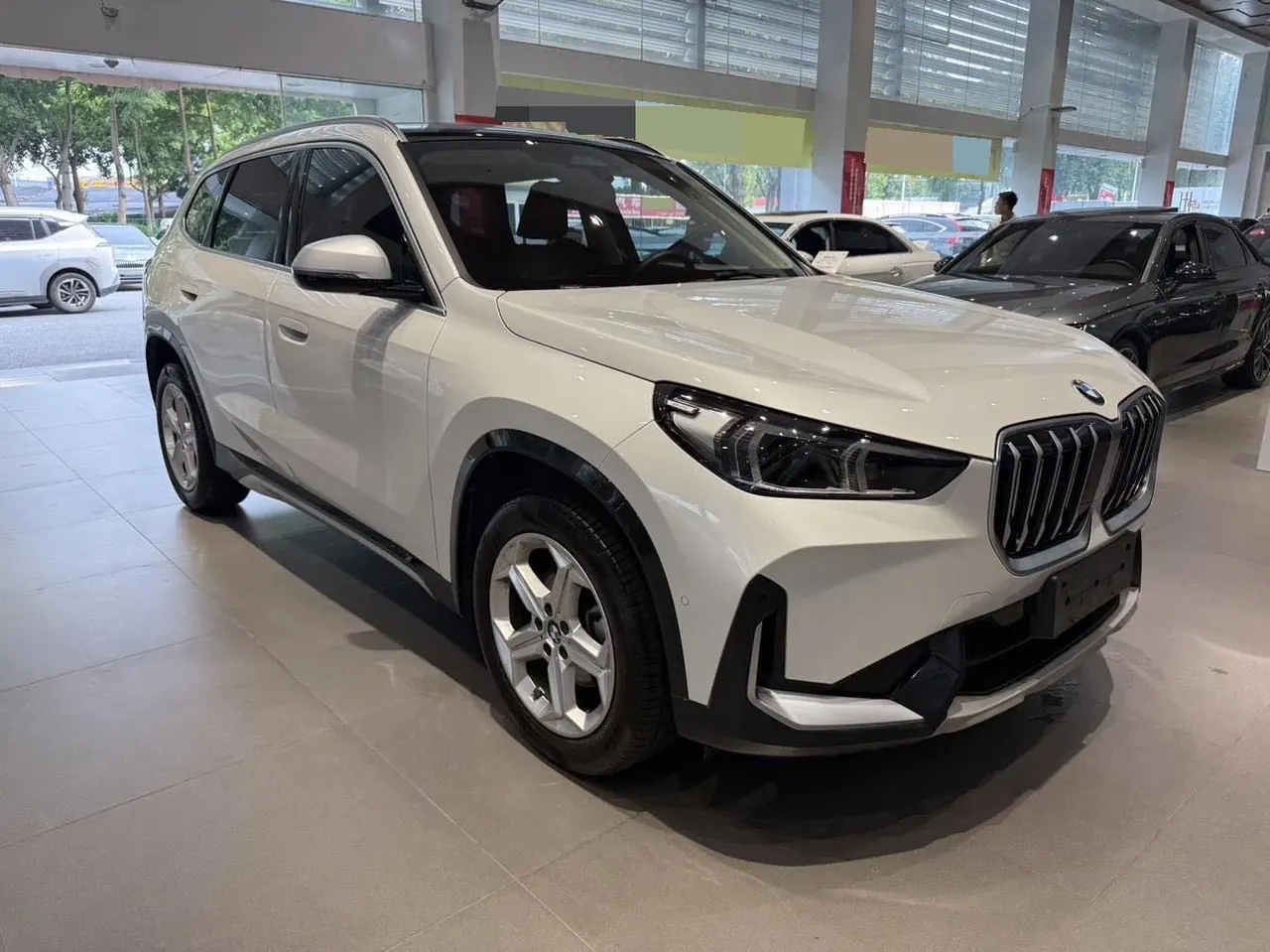 BMW 2023 X1 sDrive20Li 1.5T X Design Package Automatic Transmission 3