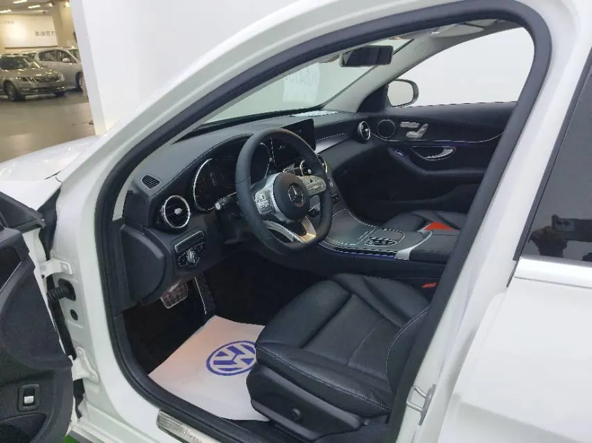 Mercedes Benz Class C 2020 C 260 L 48V 1.5T Sports Edition Automatic Gear 4