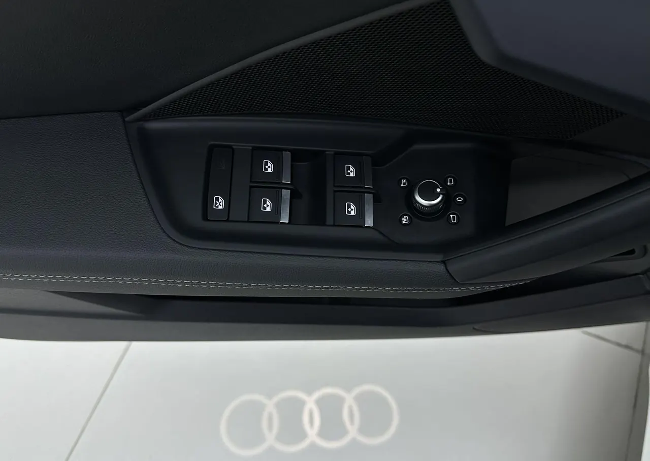 Audi 2023 A3L Limousine 1.4TFSI 35TFSI Luxury Sport Automatic 12