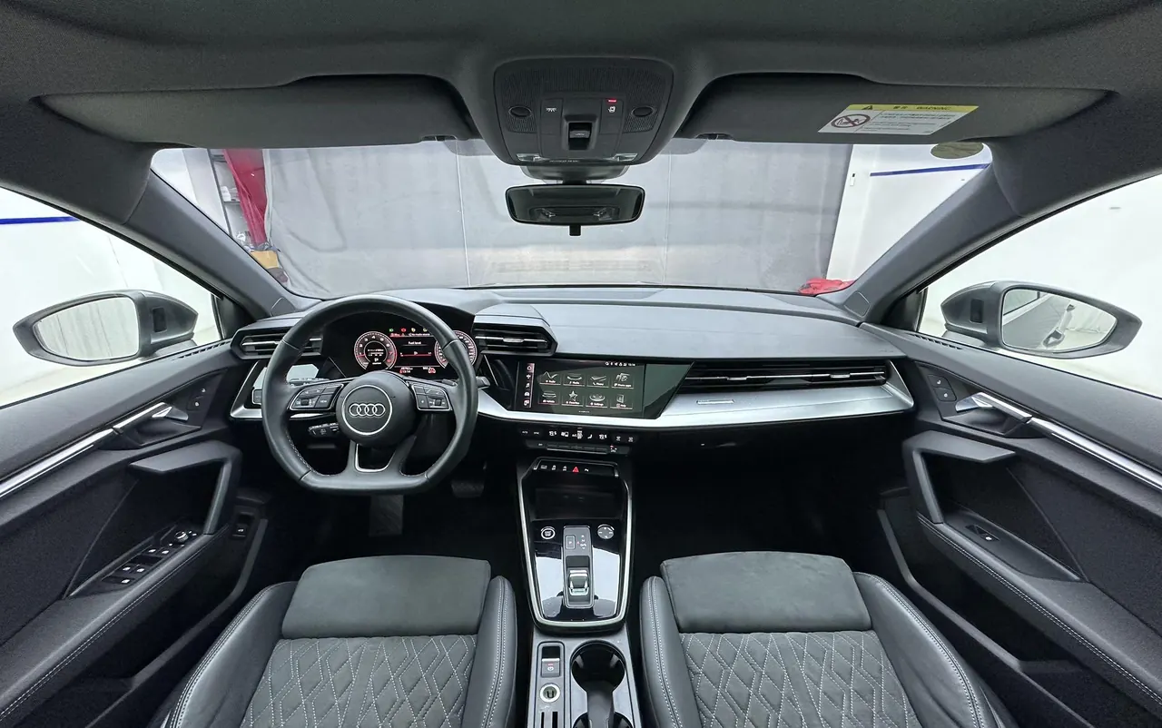 Audi 2023 A3L Limousine 1.4TFSI 35TFSI Luxury Sport Automatic 9