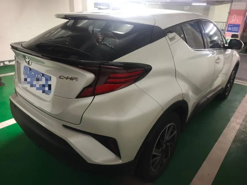 Toyota 2022 C- HR 2.0 stepless leading version of automatic gear 5