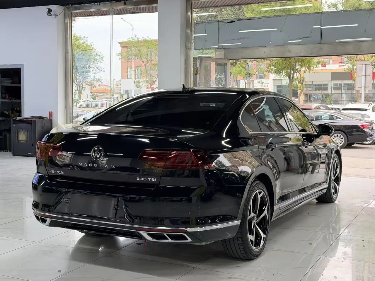 Volkswagen 2024 Magotan 2.0TSI 330TSI 2 million luxury automatic gear 5