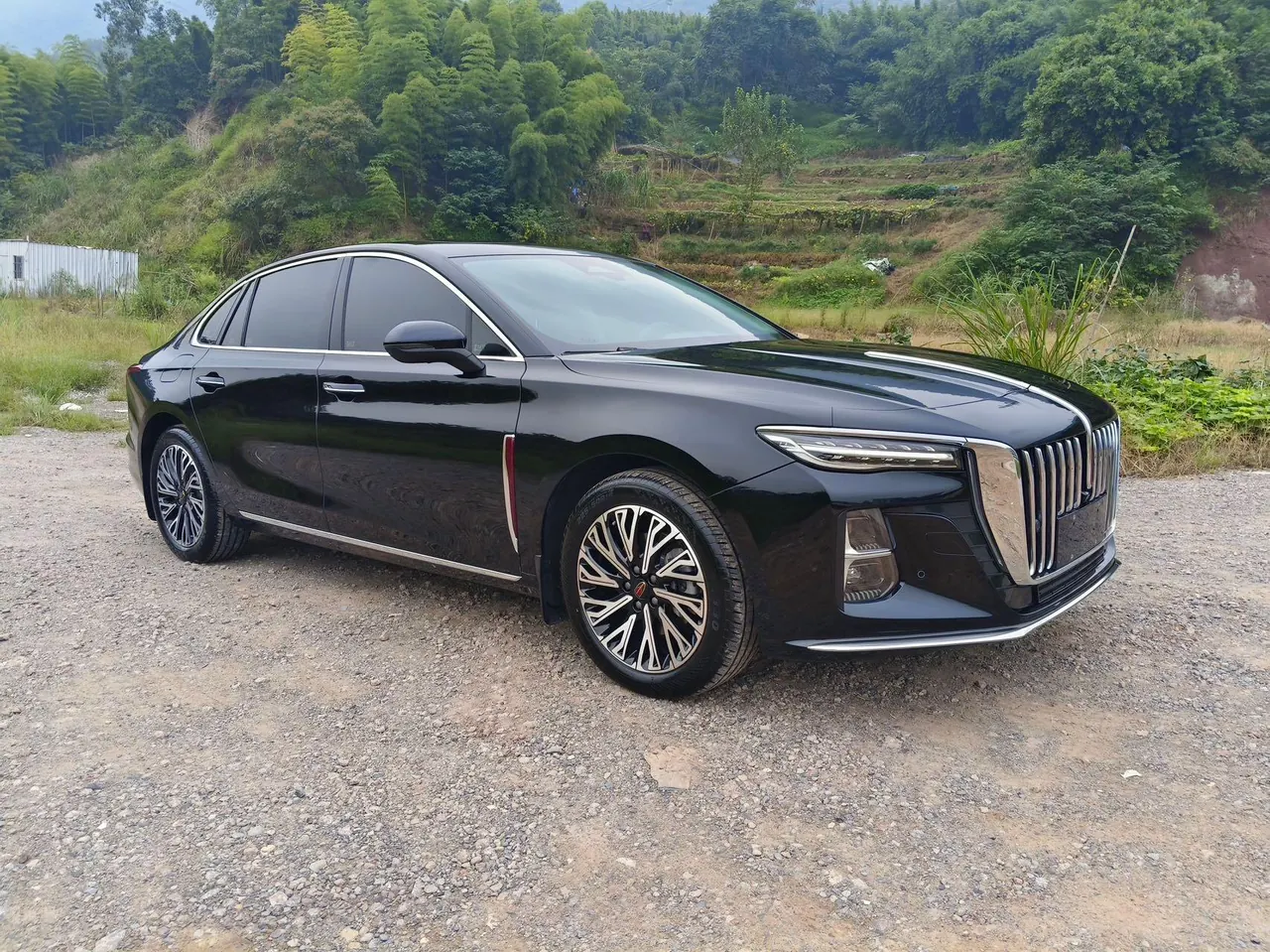 HongQi 2024 H5 2.0T Zhilian Qi Chang Edition Automatic Gear 3
