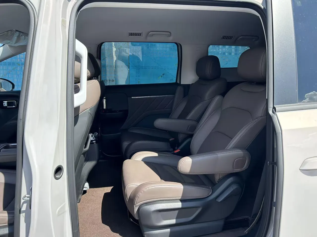 WuLing 2026 Starlight 730 1.5 Stepless 125km Exclusive Automatic Transmission 8