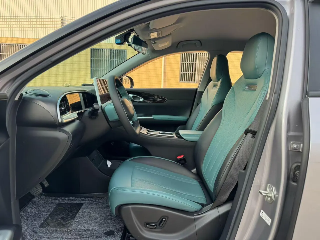 Geely 2025 Star Wish UP 410km Discovery Edition Automatic Gear 4