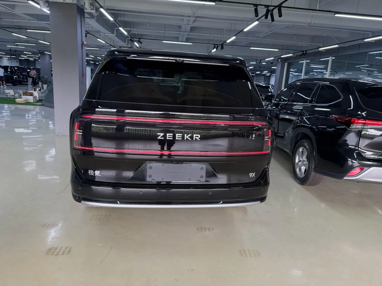 Zeekr 2025 Zeekr 9X 2.0T Ultra Edition 70kWh Automatic Gear 4