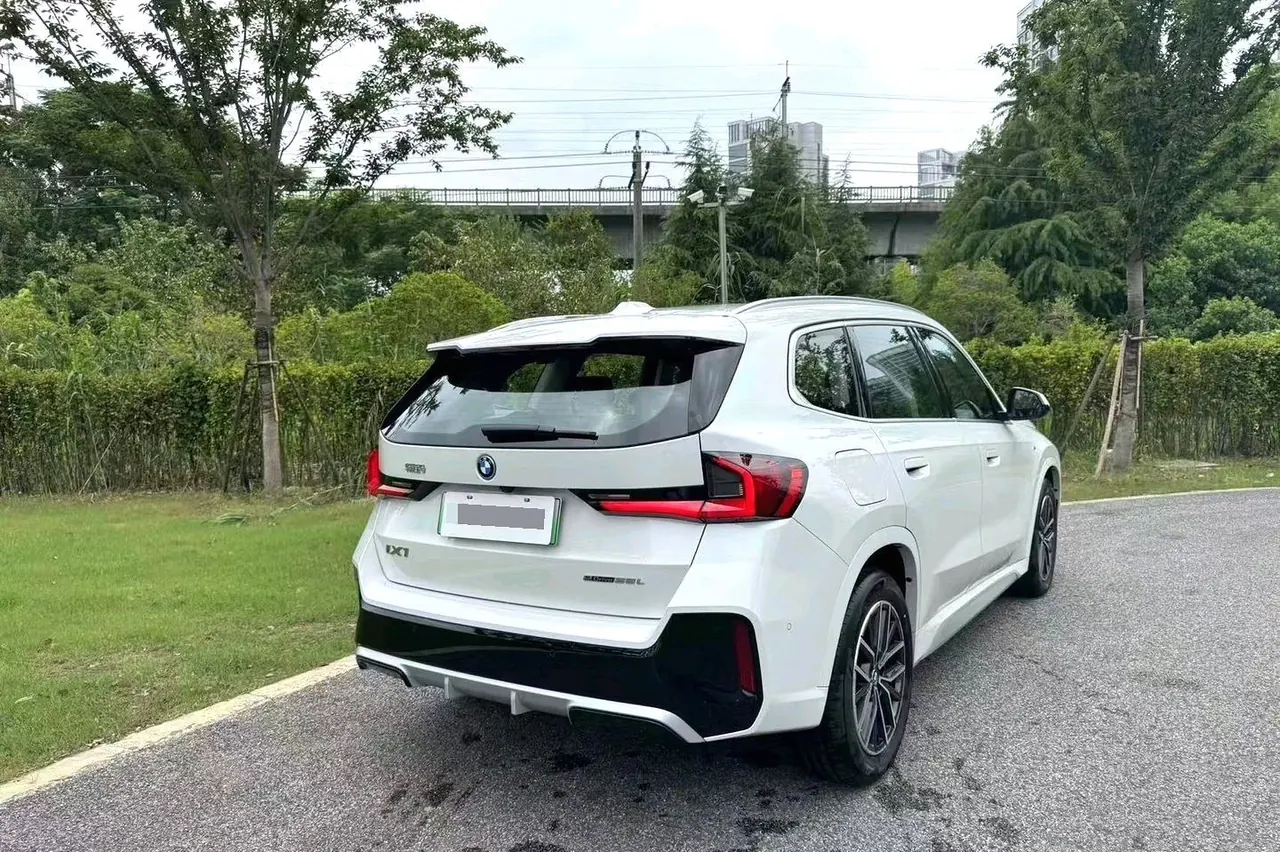 BMW 2026 iX1 eDrive25L eDrive25L m sports suit automatic gear 3