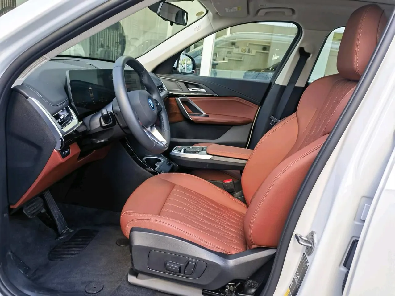 BMW 2026 iX1 eDrive25L eDrive25L m sports suit automatic gear 6