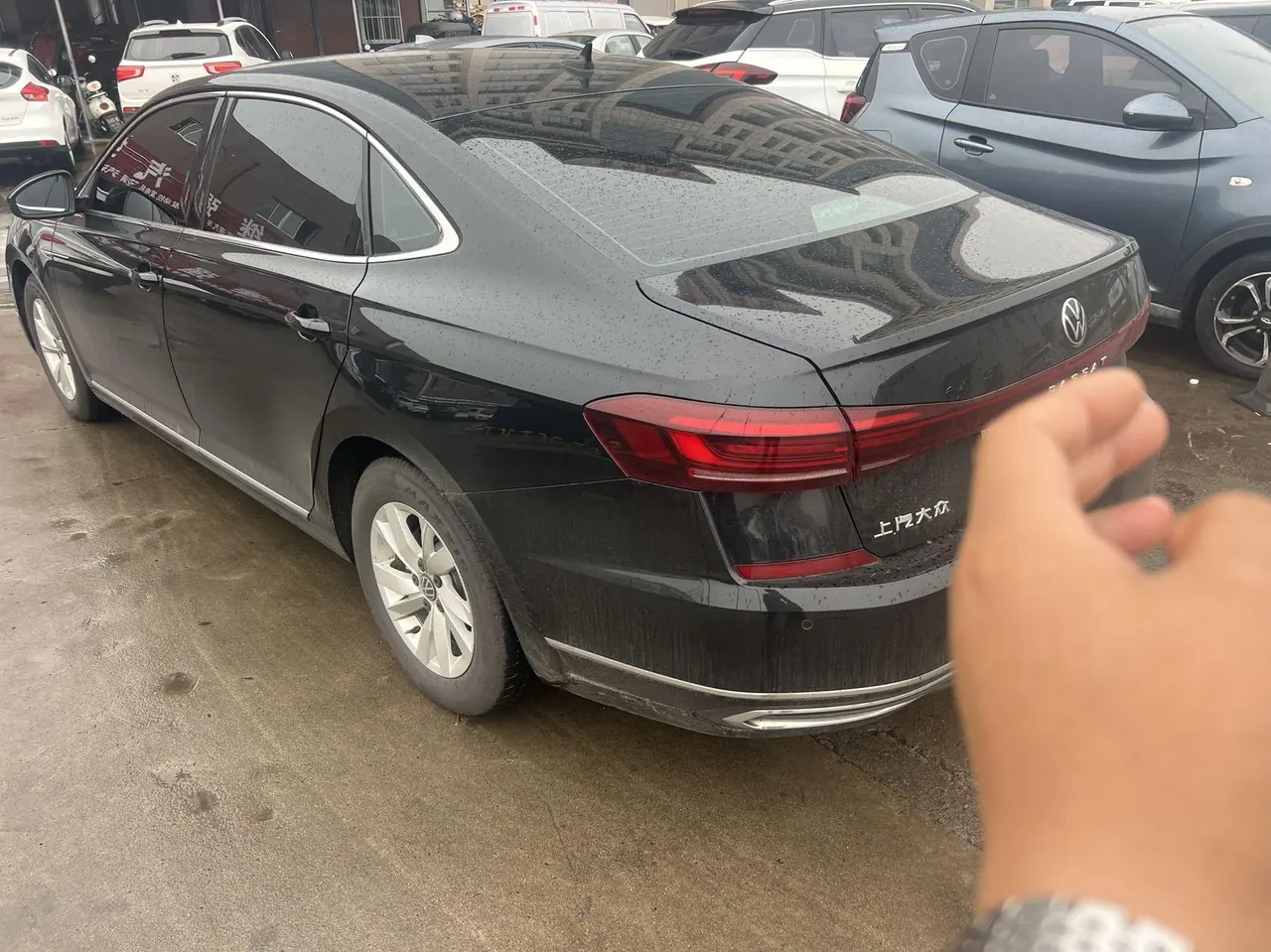 Volkswagen 2025 Passat PHEV 1.4T 430 Business Edition Automatic Gear 5