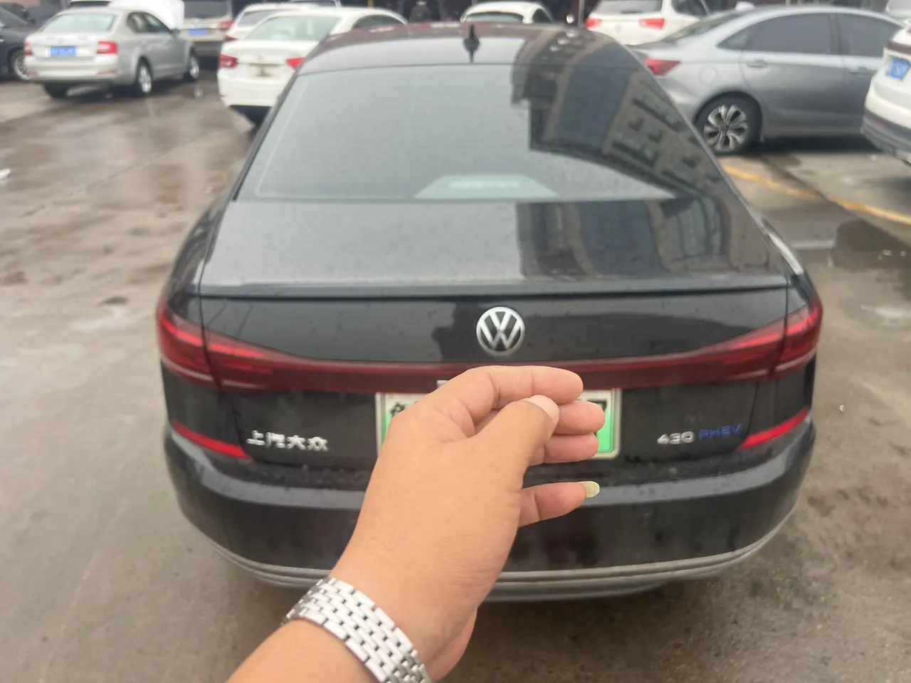 Volkswagen 2025 Passat PHEV 1.4T 430 Business Edition Automatic Gear 6