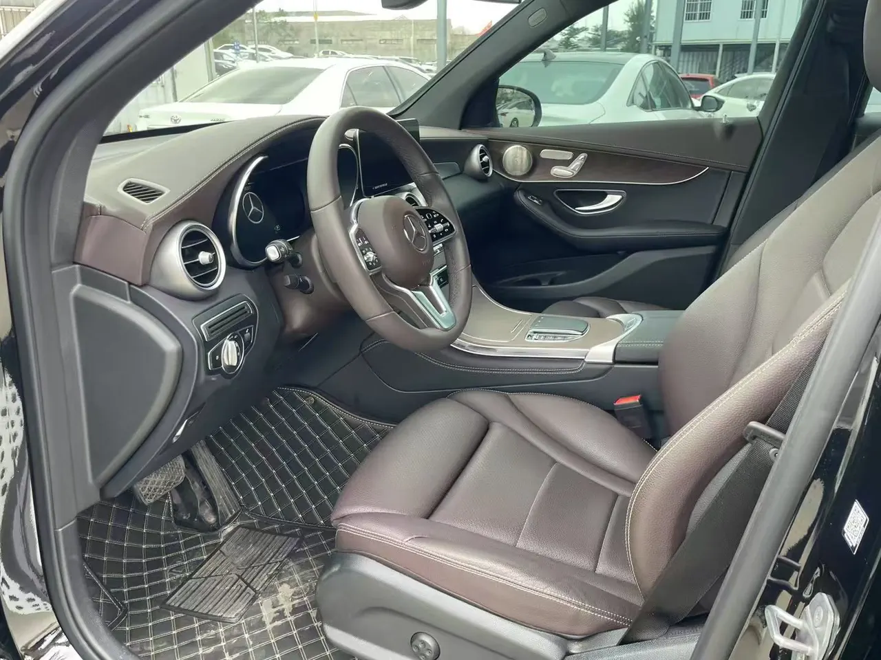 Mercedes Benz 2022 GLC 300 L 4MATIC 2.0T Luxury (Modified) Automatic Gear 3