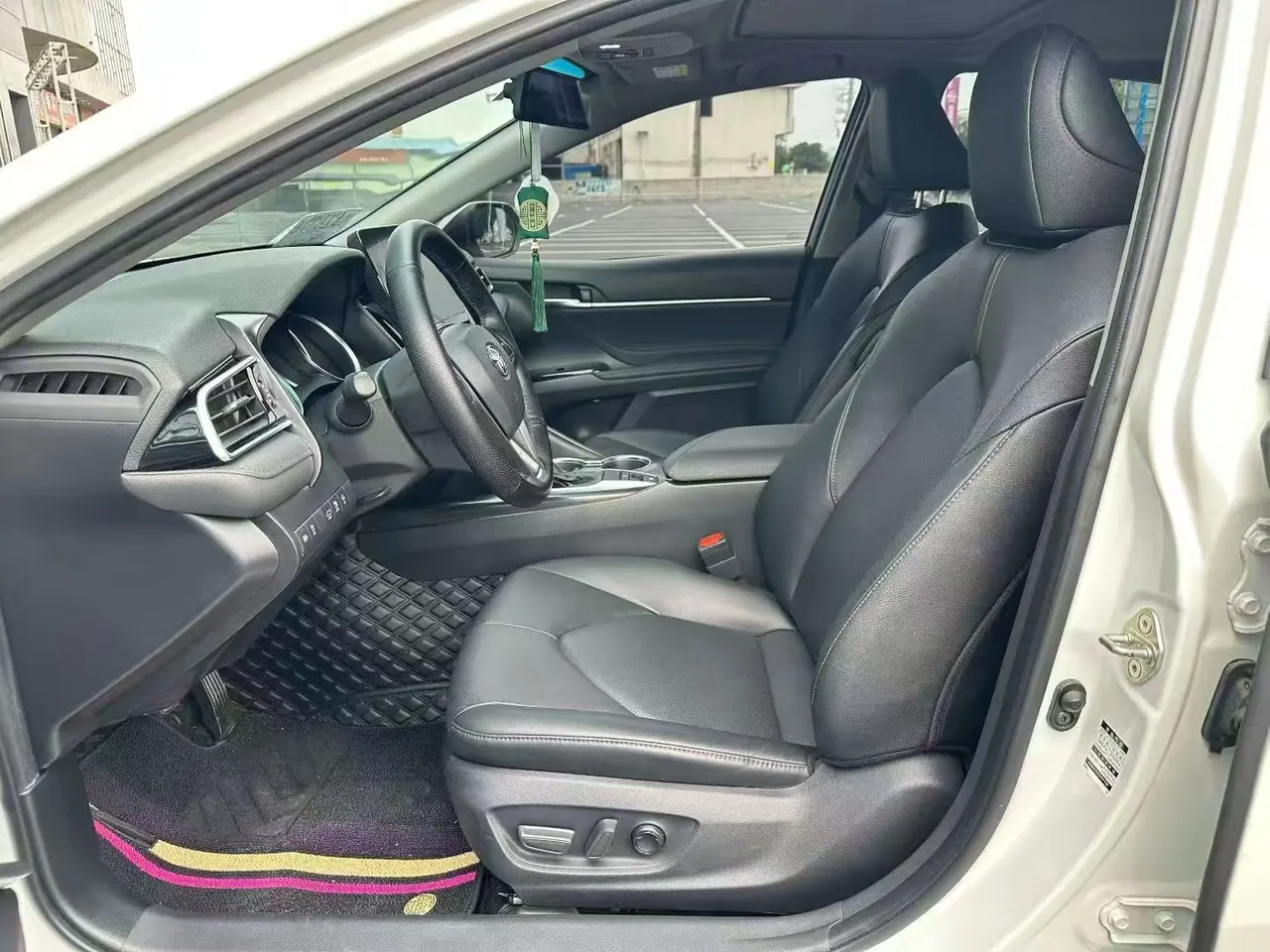 Toyota 2021 Camry 2.0G Stepless Deluxe Edition Automatic Gear 4